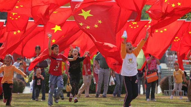90后冰雕师陈荣欣：北漂返乡的第五年，我用小冰雕接住“尔滨热”