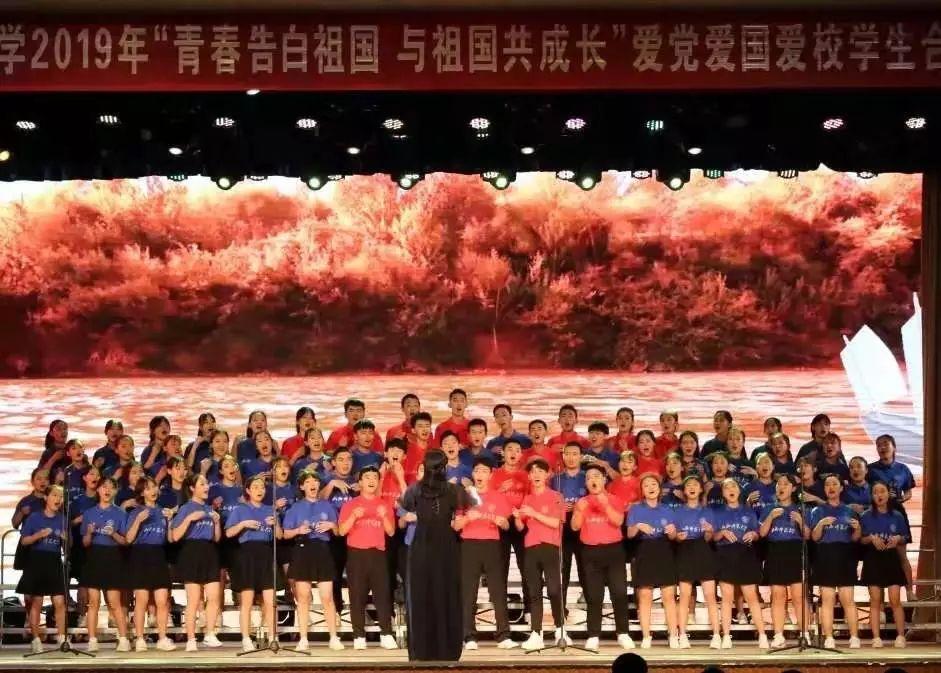 官方:比利亚雷亚尔宣布租借狼队后卫莫斯克拉,至本赛季结束