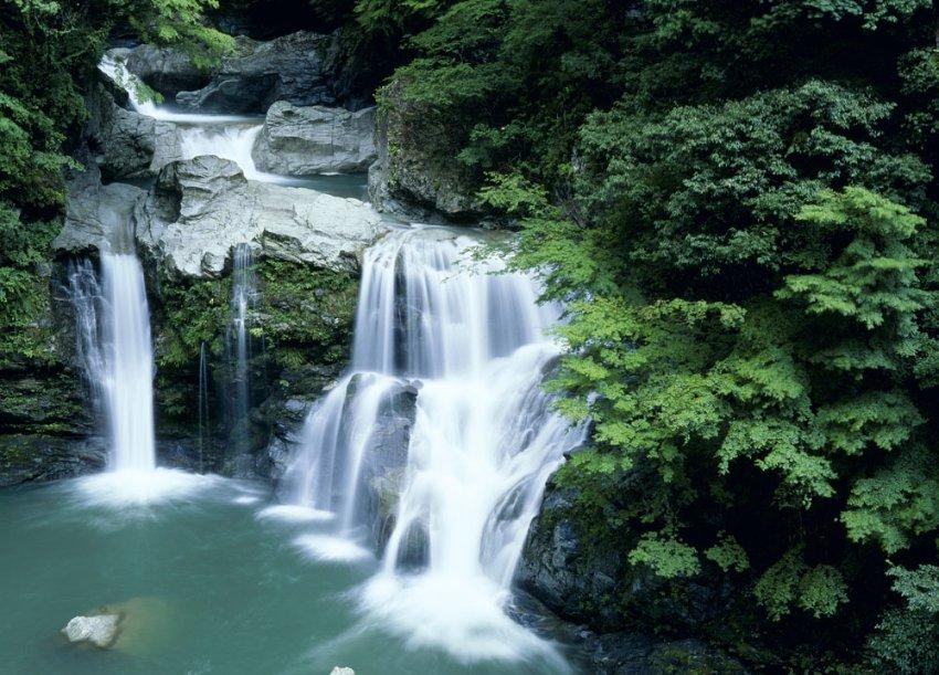 广州近视矫正哪家医院好？中山眼科、视百年眼科与爱尔眼科对比