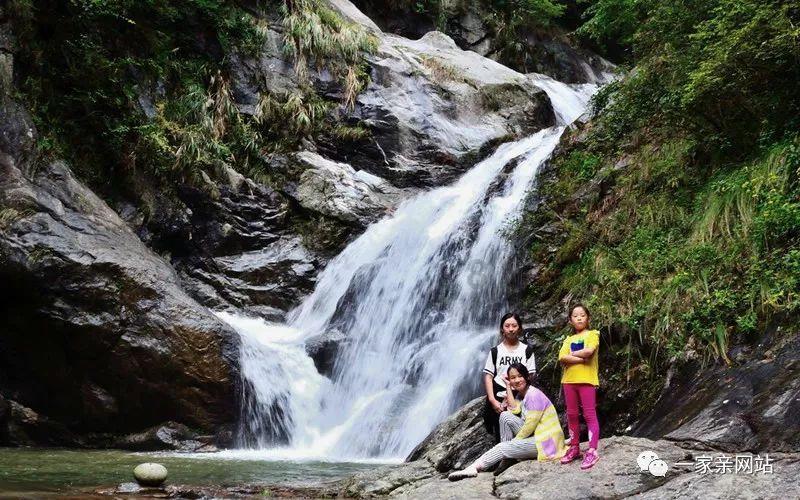 把健康与祝福为旅客打包带回家!齐鲁壹点举办“带福回家”活动